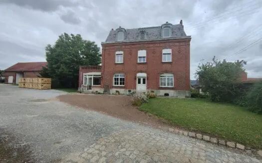 Maison À vendre 7 chambres 330 m²