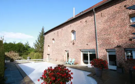 Maison À vendre  11 chambres 650 m²