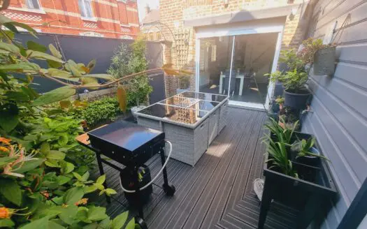 Maison À vendre 2 chambres 109 m²