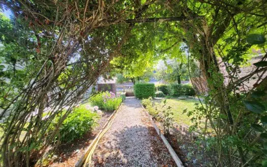 Maison À vendre  1 chambre 63 m²