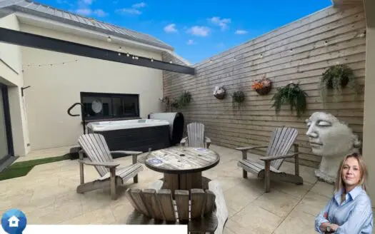 Maison À vendre 3 chambres 210 m²