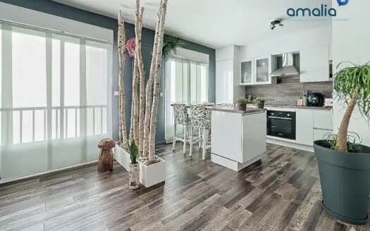 Appartement À vendre  3 chambres 78 m²
