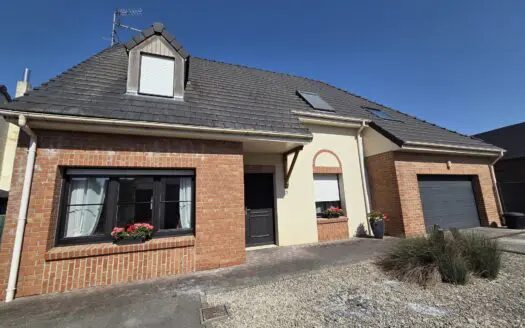 Maison À vendre 5 chambres 165 m²