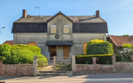 Maison À vendre 5 chambres 221 m²