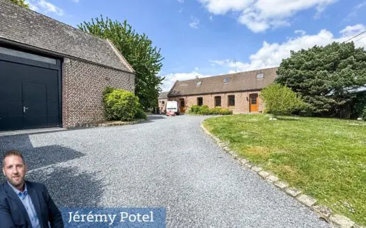 Maison À vendre  3 chambres 131 m²
