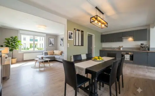 Maison À vendre 3 chambres 90 m²