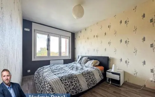 Maison À vendre  3 chambres 90 m²