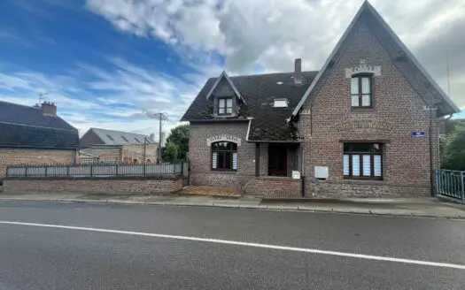 Maison À vendre  4 chambres 207 m²