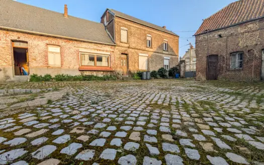 Maison À vendre 5 chambres 173 m²