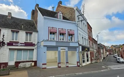 Commerce À vendre 160 m²