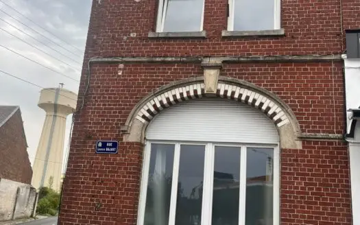 Maison À vendre  2 chambres 84 m²