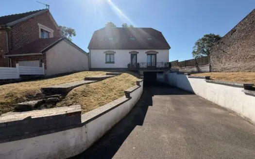Maison À vendre  3 chambres 150 m²