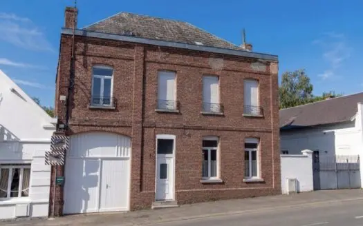 Maison À vendre  3 chambres 156 m²