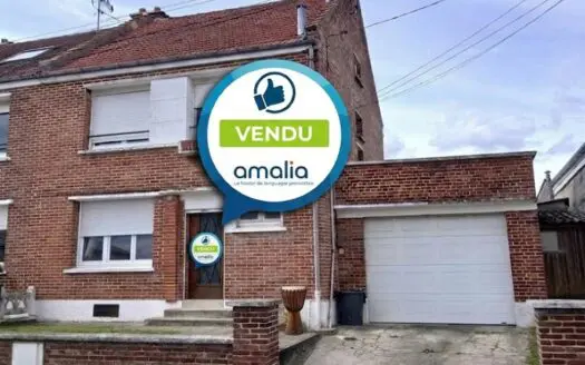 Maison À vendre  2 chambres 96 m²