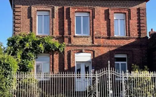 Maison À vendre 3 chambres 158 m²