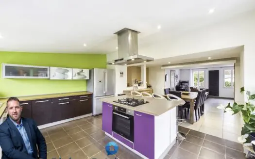Maison À vendre  3 chambres 99 m²