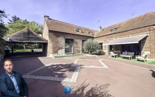 Maison À vendre  4 chambres 186 m²