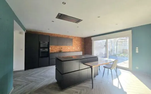 Maison À vendre 5 chambres 190 m²