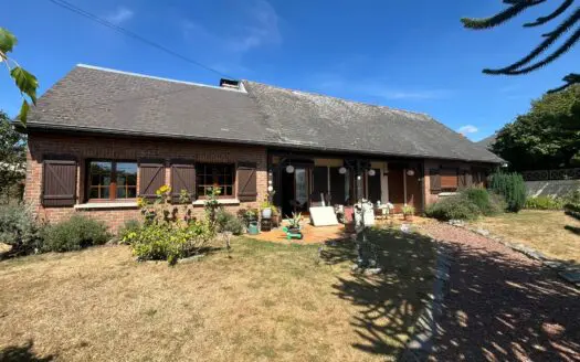 Maison À vendre  3 chambres 220 m²