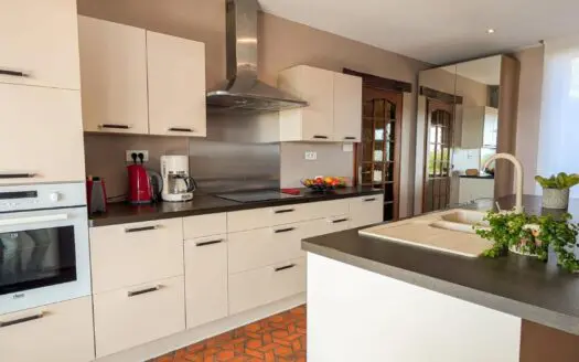 Maison À vendre  4 chambres 133 m²